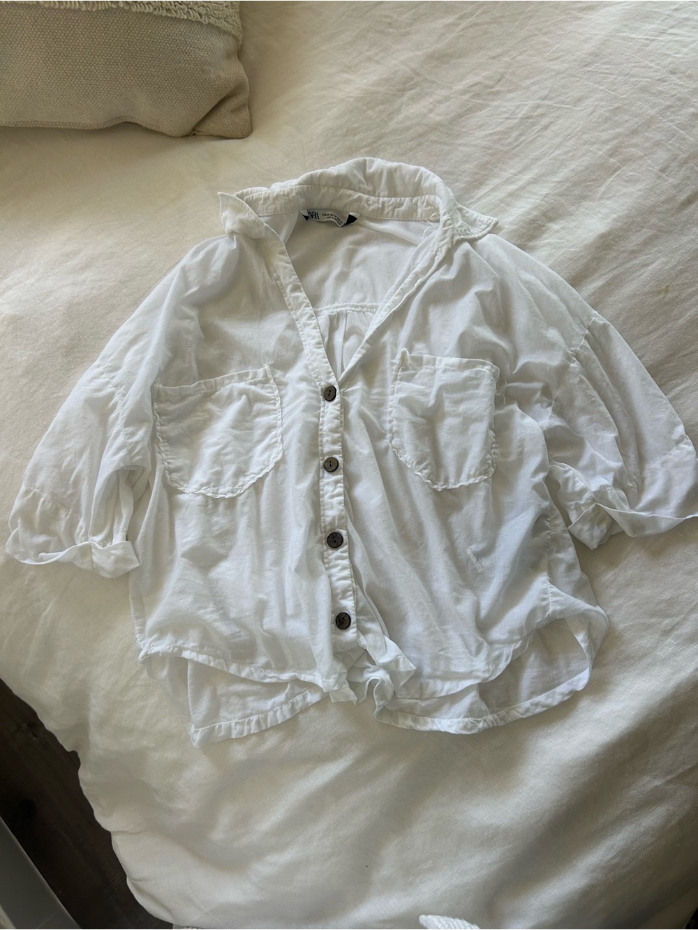 Zara White Button-Front Kids Shirt - Lightweight Casual Top. Never worn.